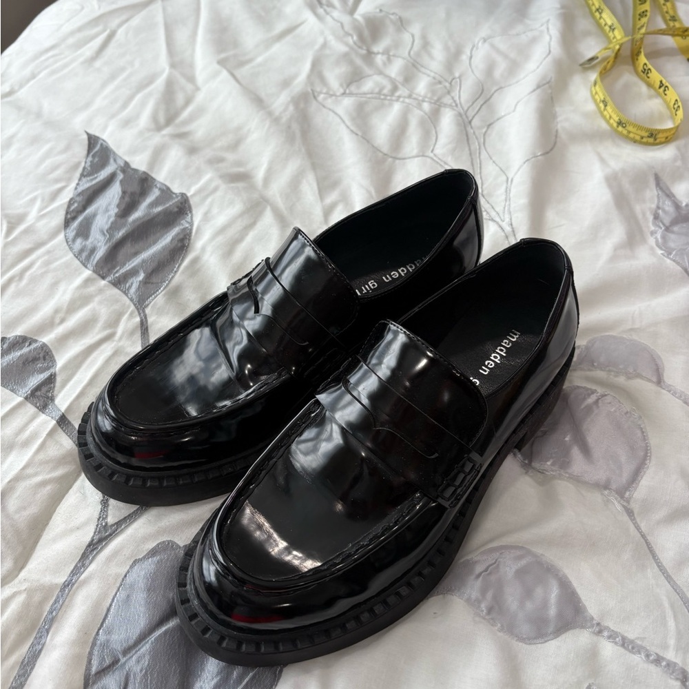 Black Loafers Sleek Slip-Ons